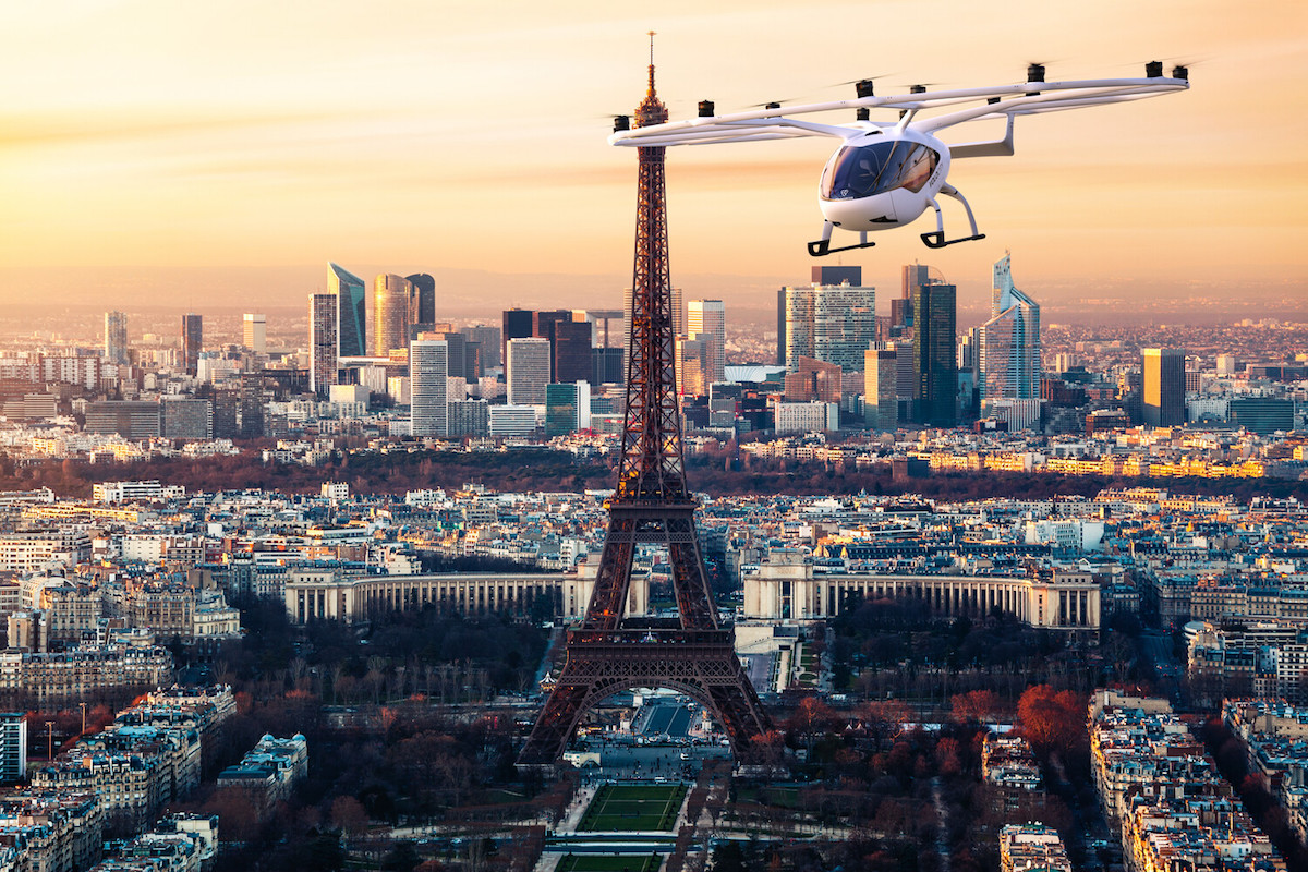 Drone crash paris